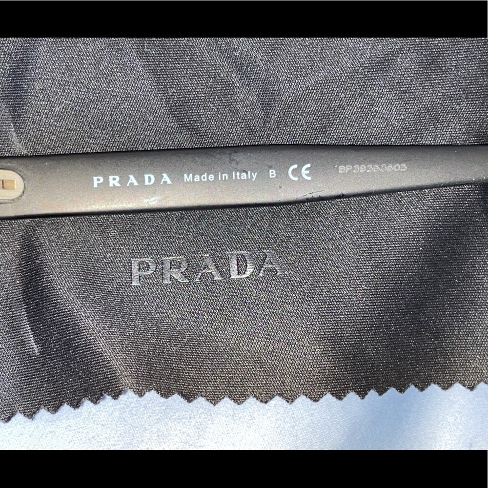 Prada Sunglasses 🕶 - Picture 4 of 11